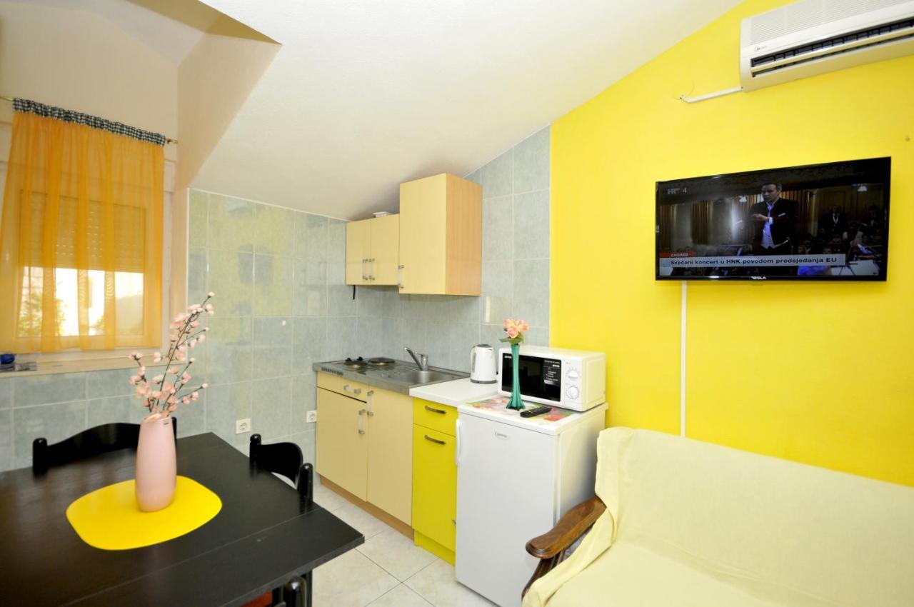 Apartments With A Parking Space Okrug Donji, Ciovo - 13732 多吉奥科如 外观 照片