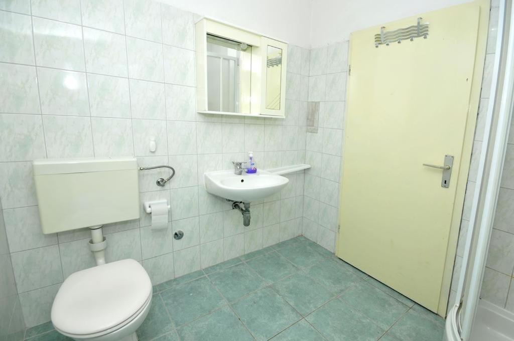Apartments With A Parking Space Okrug Donji, Ciovo - 13732 多吉奥科如 客房 照片